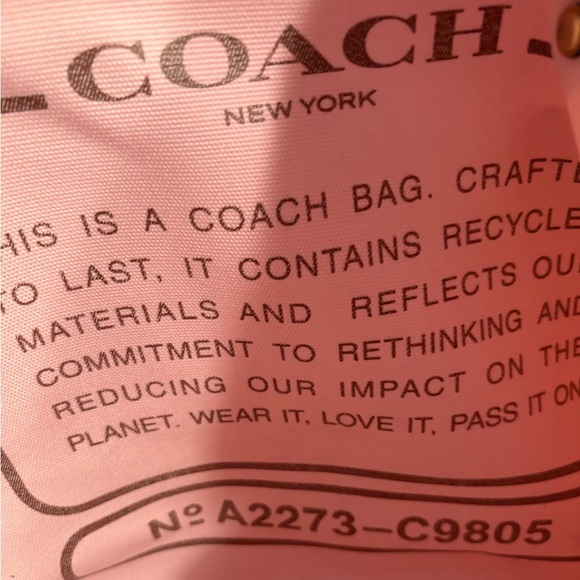 Large Coach Tote crafted of recycled canvas - Picture 6 of 7